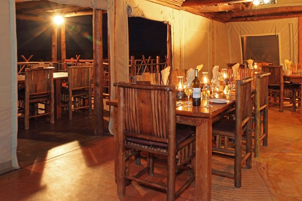 Xaus Lodge Twee Rivieren Extérieur photo