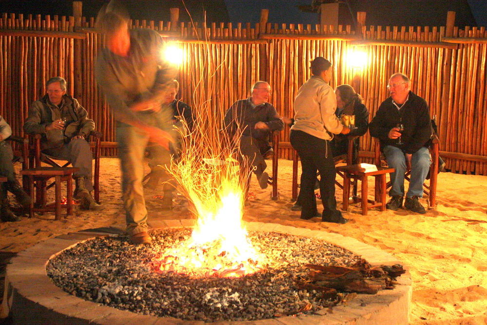 Xaus Lodge Twee Rivieren Extérieur photo