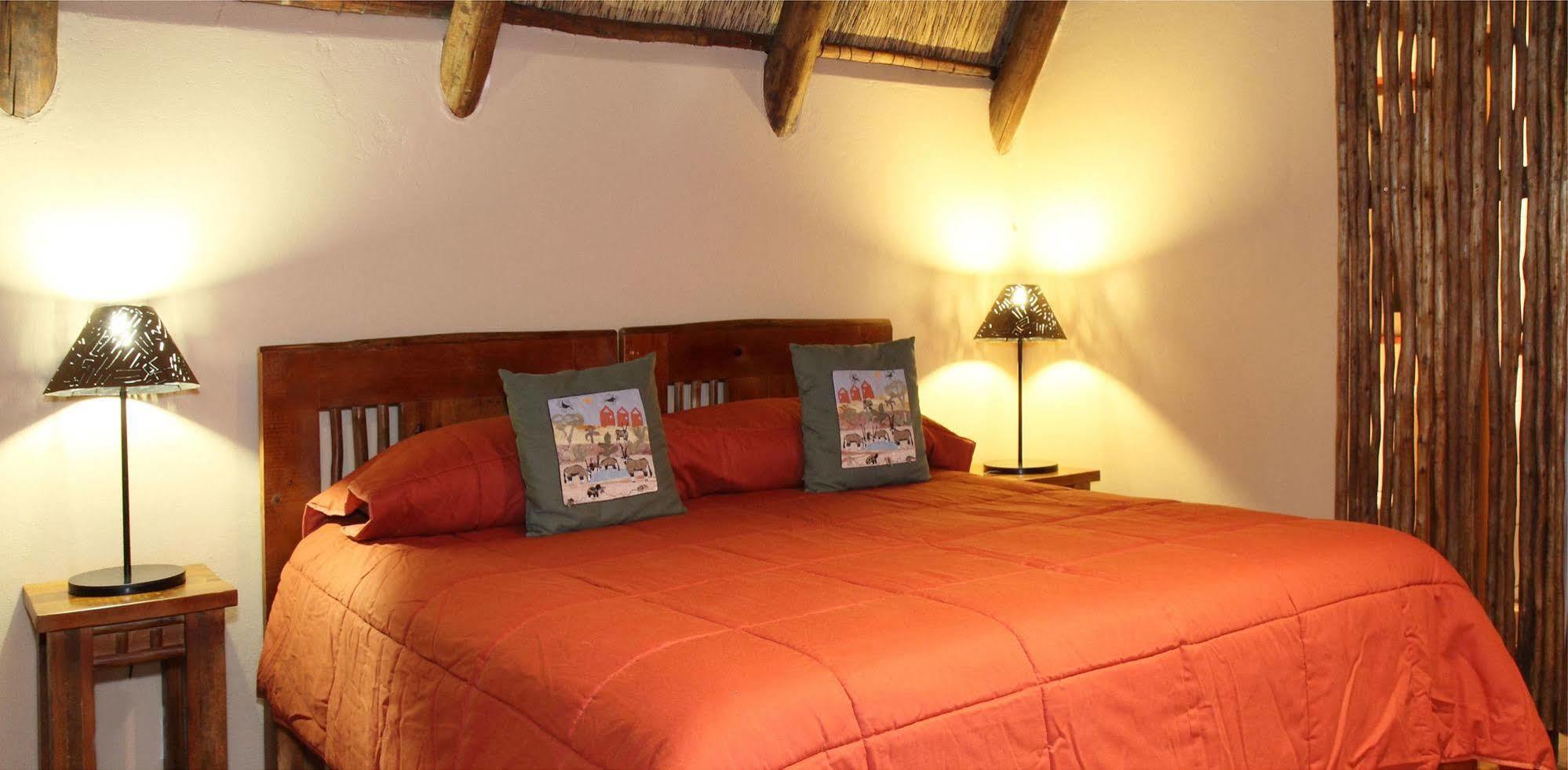 Xaus Lodge Twee Rivieren Extérieur photo