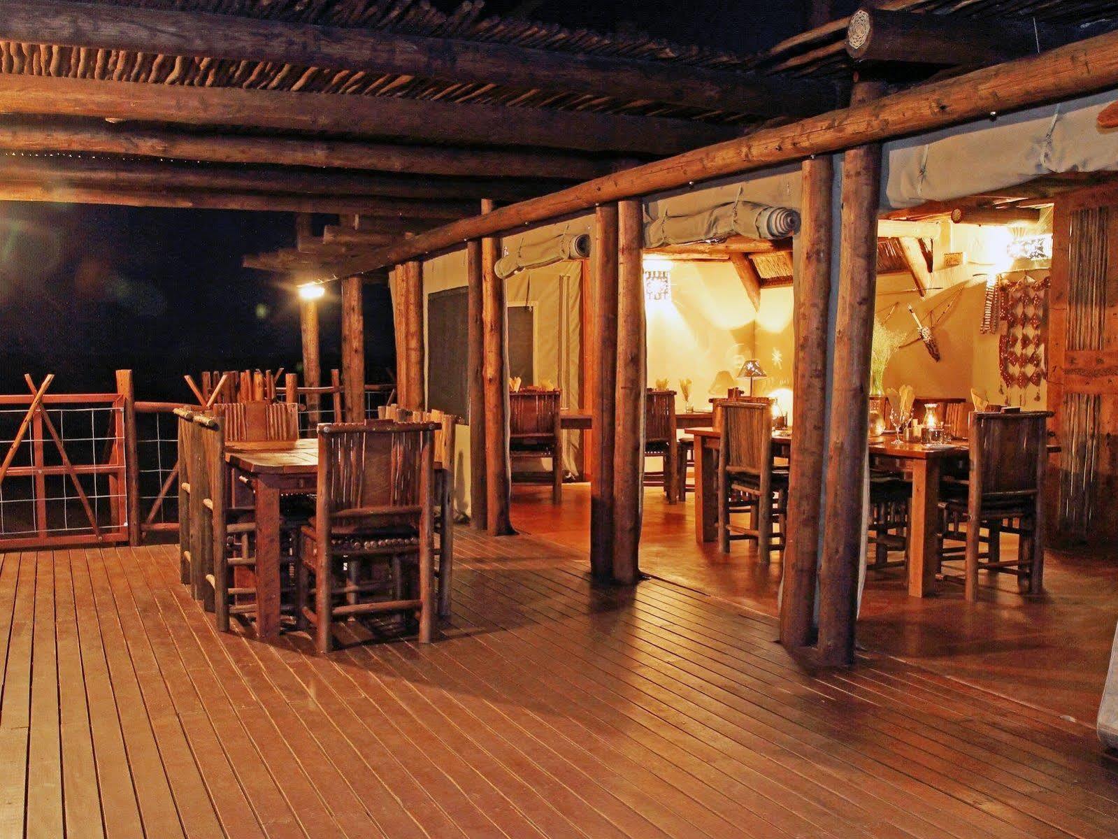 Xaus Lodge Twee Rivieren Extérieur photo